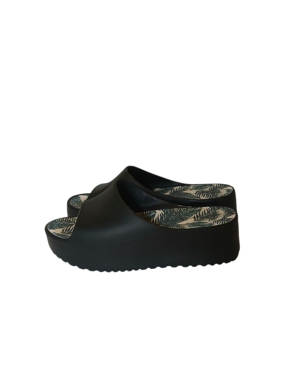 BareTraps Black Parvati Platform Slides Size 7
